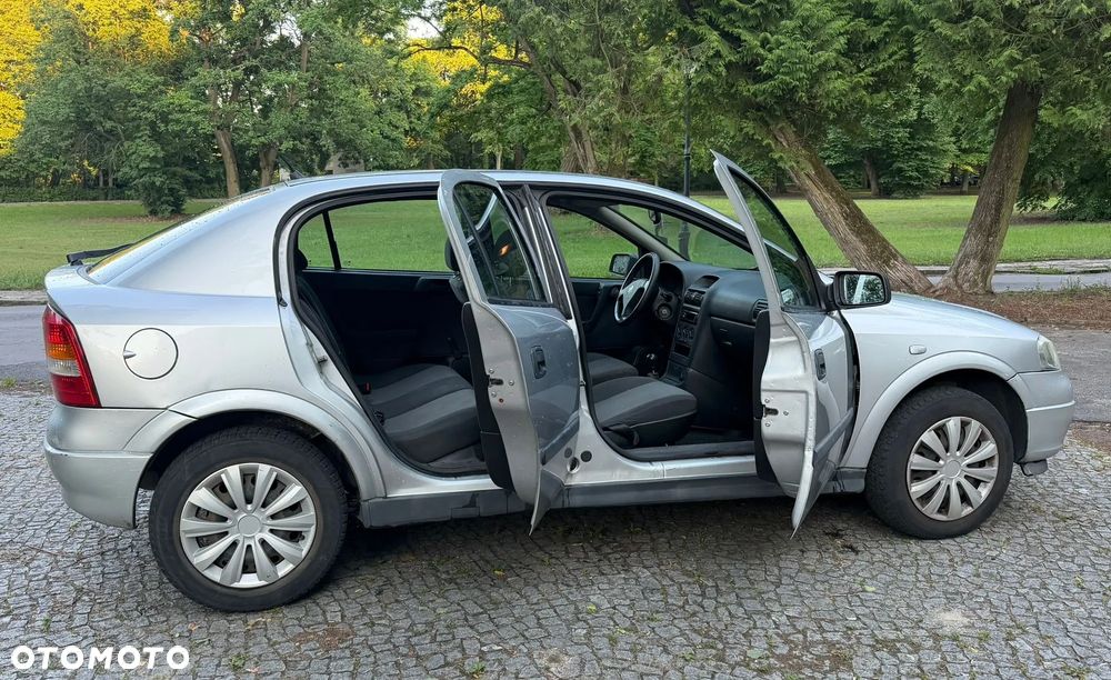 Opel Astra 1.4 Enjoy - 4