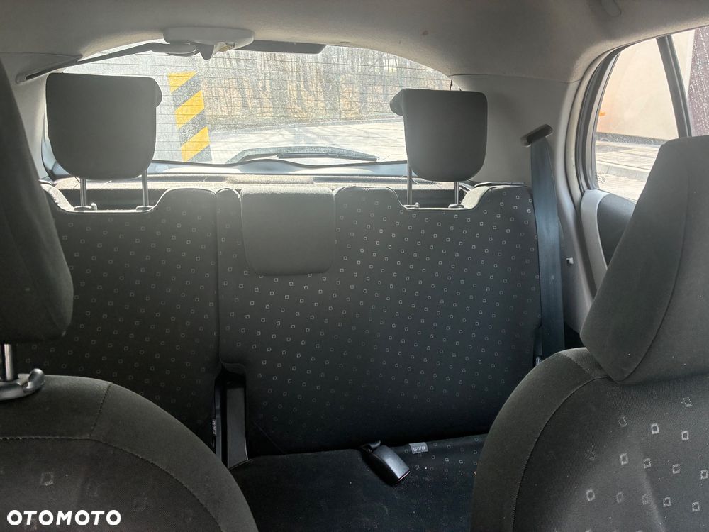 Toyota Yaris 1.3 Blue - 9