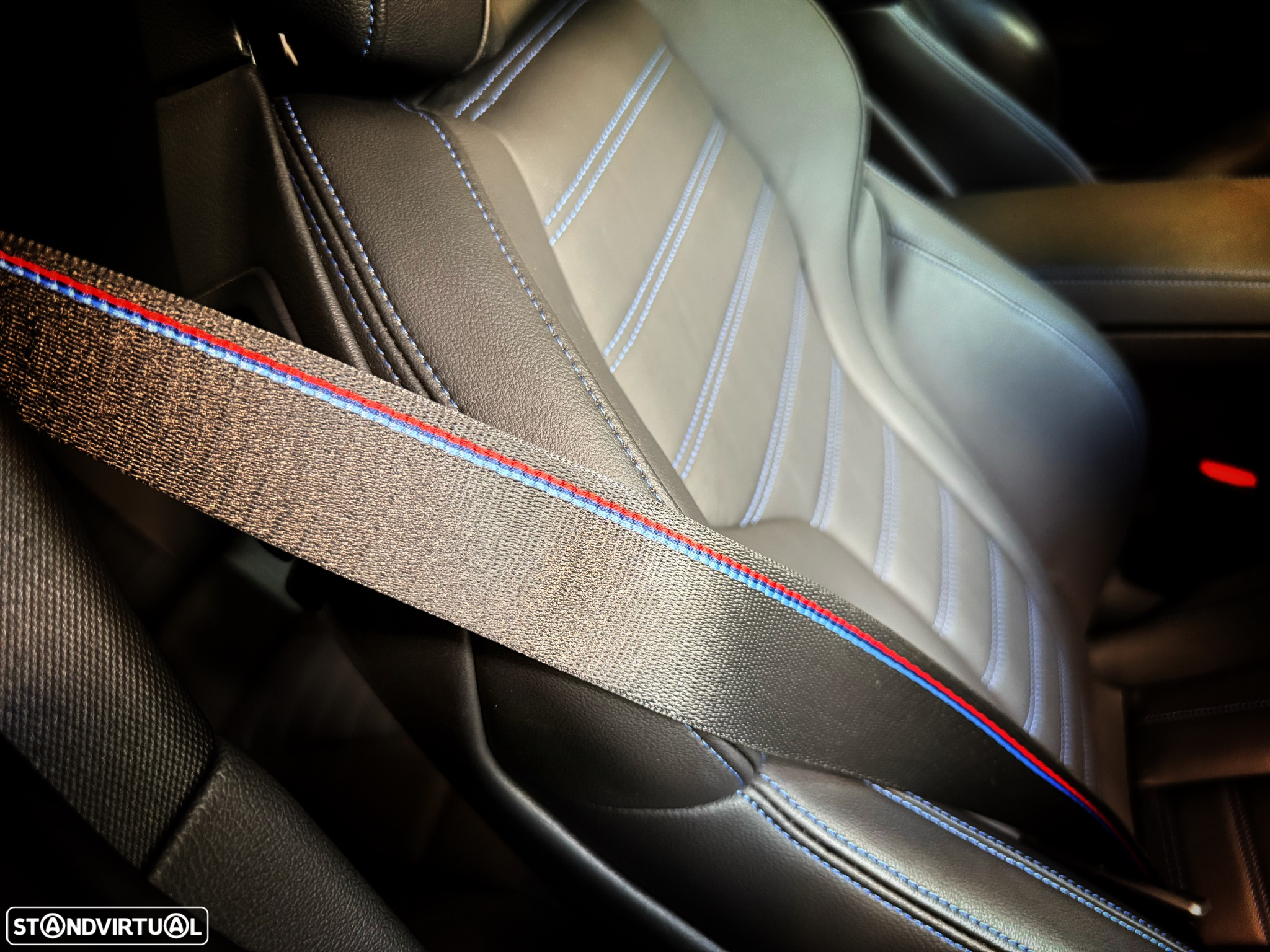 BMW M2 Auto - 23