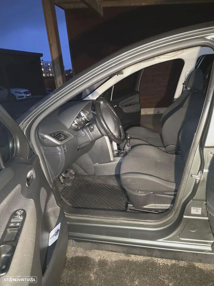 Peugeot 207 1.6 HDi Sport - 3