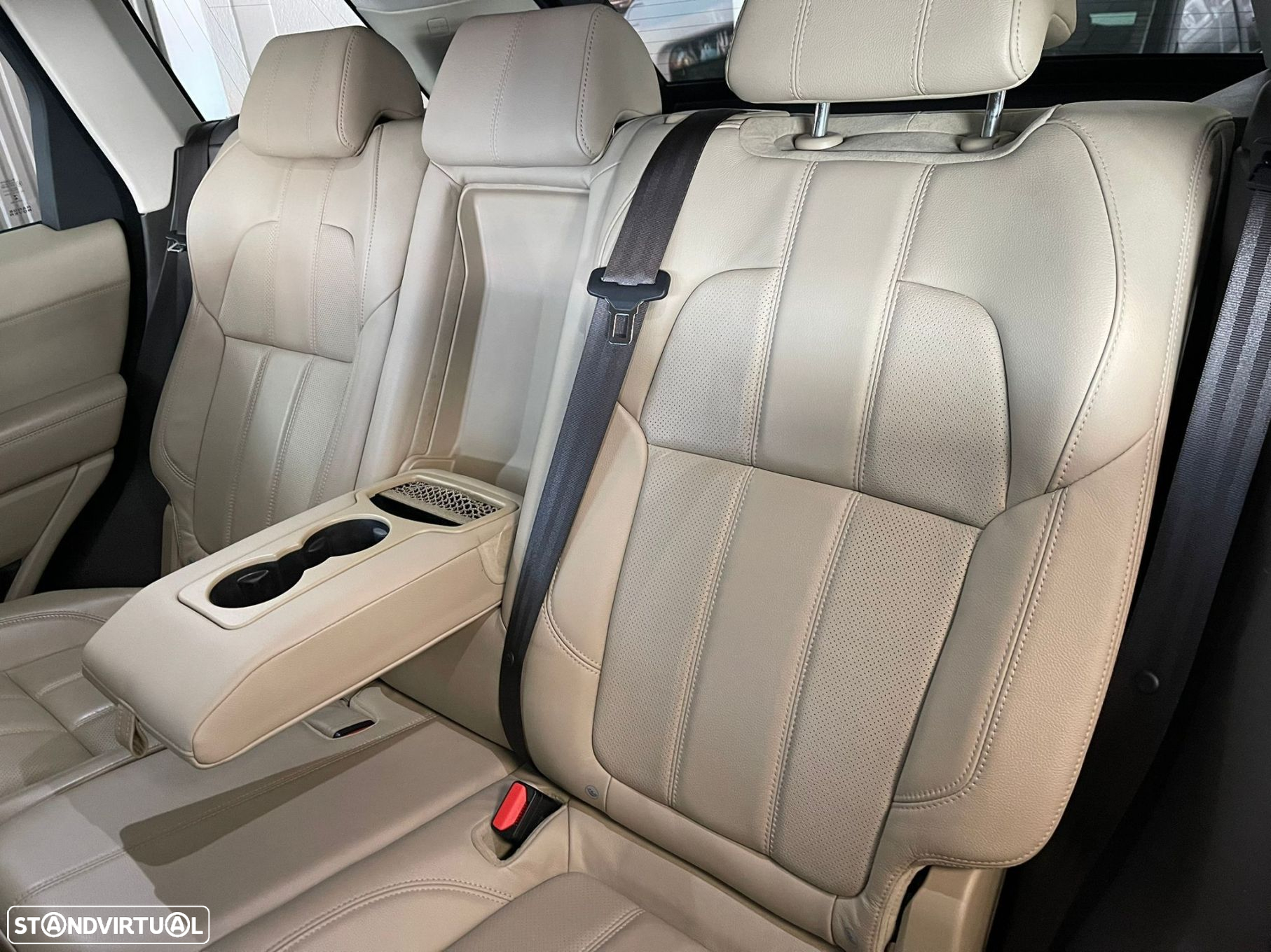 Land Rover Range Rover Sport 2.0 SD4 HSE - 36