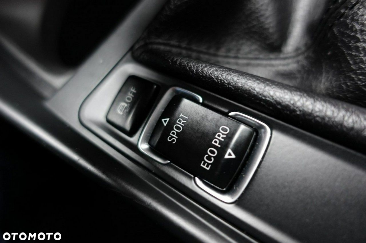 BMW Seria 1 - 16