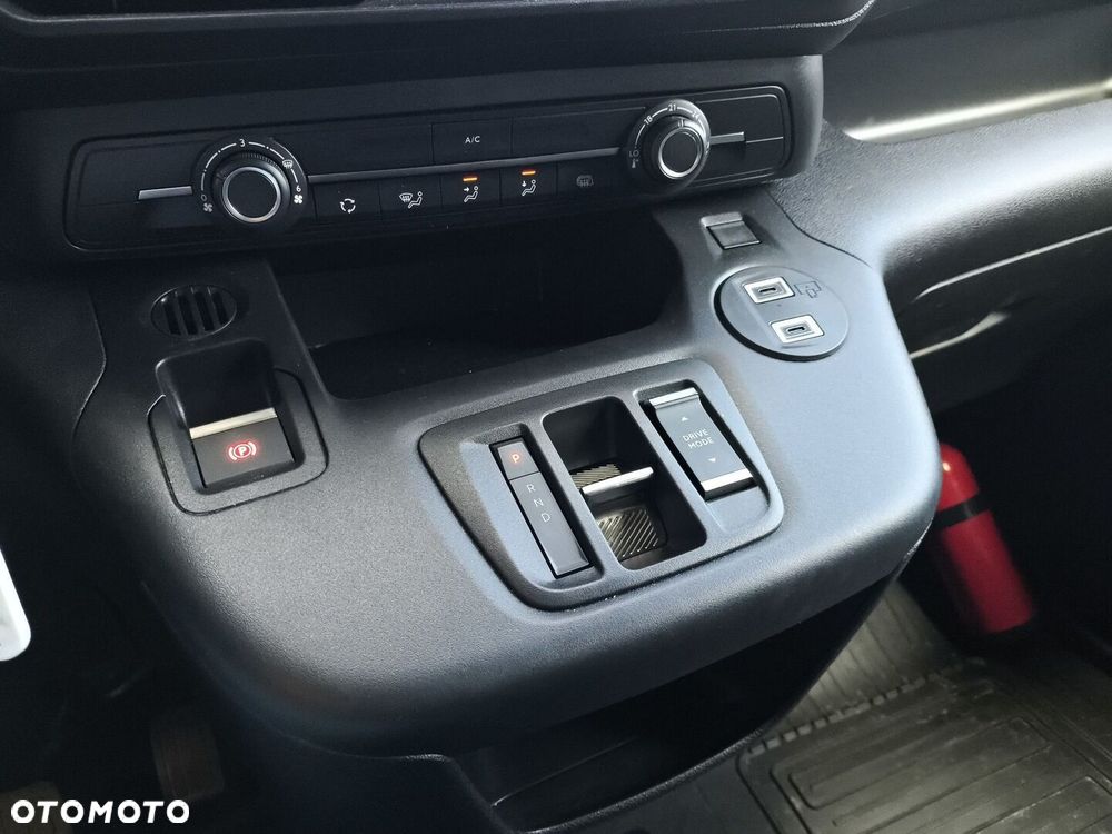 Toyota PROACE CITY - 23