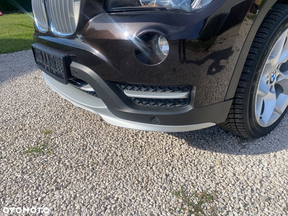 BMW X1 sDrive18d xLine - 13