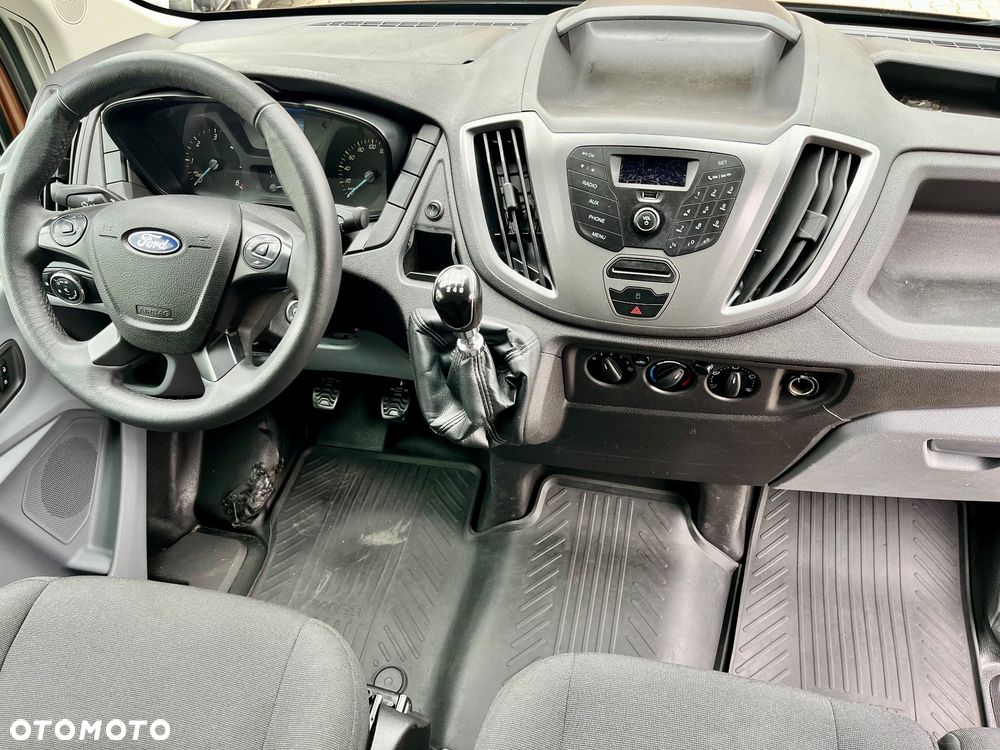 Ford Transit - 17
