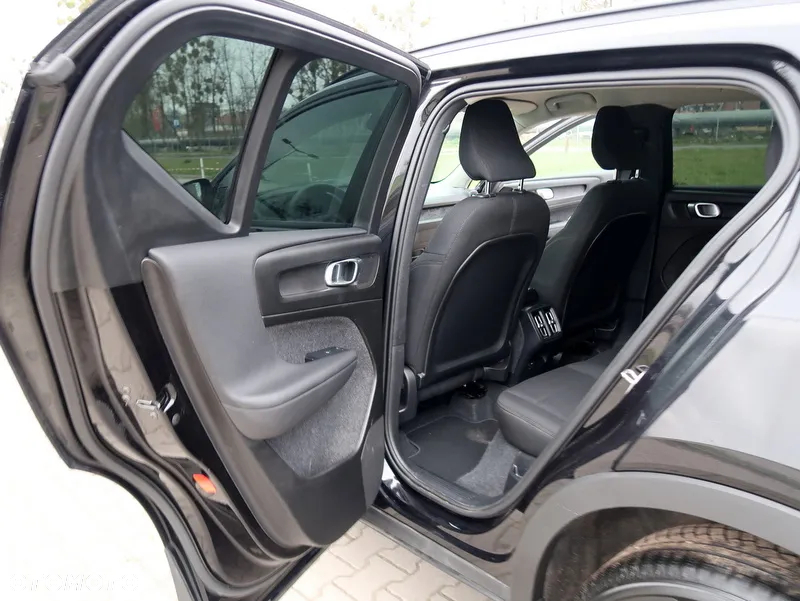 Volvo XC 40 B3 Core - 21