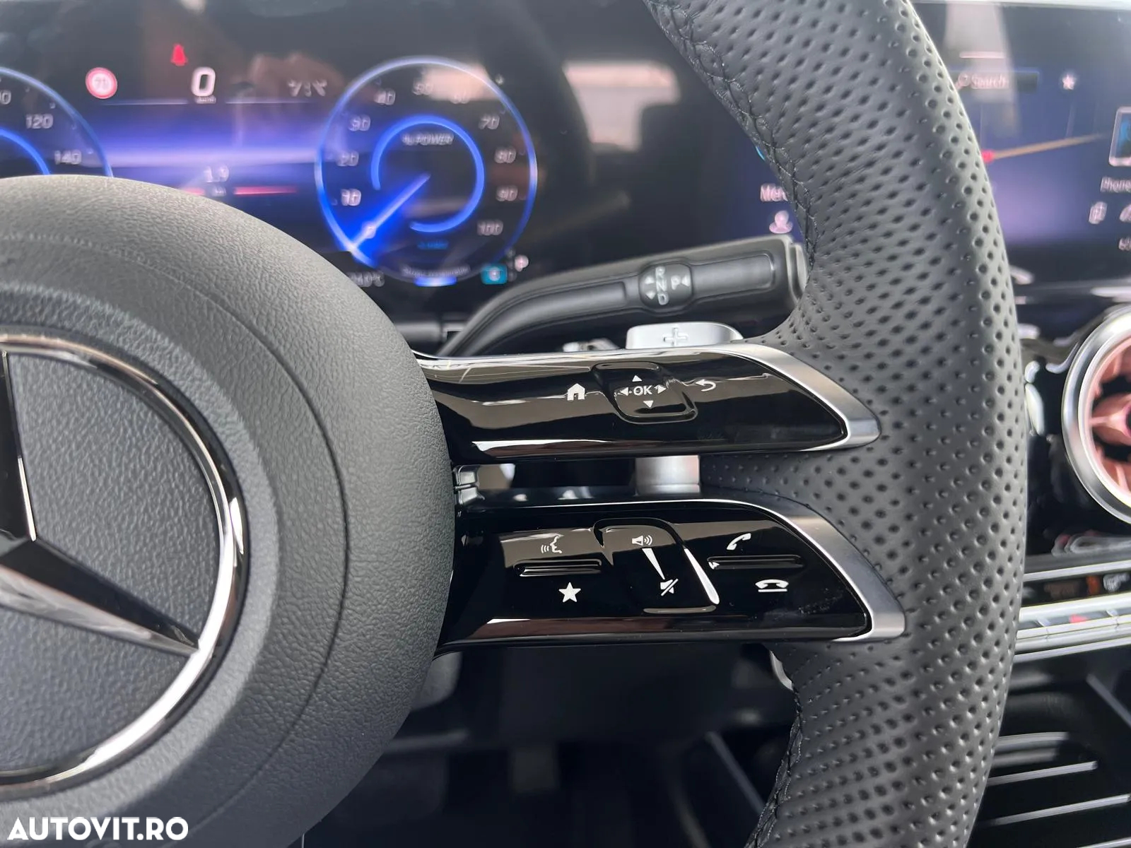 Mercedes-Benz EQA 250+ - 11