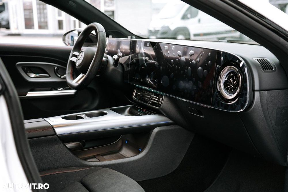 Mercedes-Benz CLA - 12