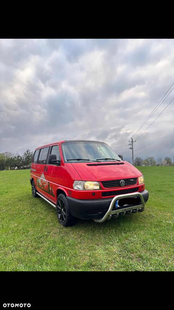 Volkswagen Caravelle - 1