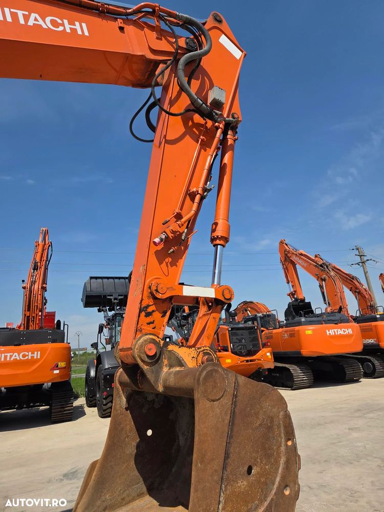 Hitachi ZX225, 23tone, cupa 1,3mc, 2006, 9.558h, Inst hidr picon pe brate, inst hidr rotire pe brate, pregatire GPS trimble, senile late, motor Isuzu 6 cilindri 143CP, FOARTE BINE INTRETINUT-41900 EUR+Tva - 14