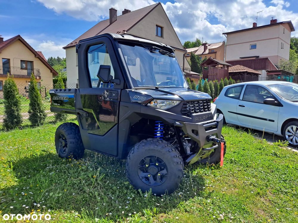 Polaris Ranger - 1