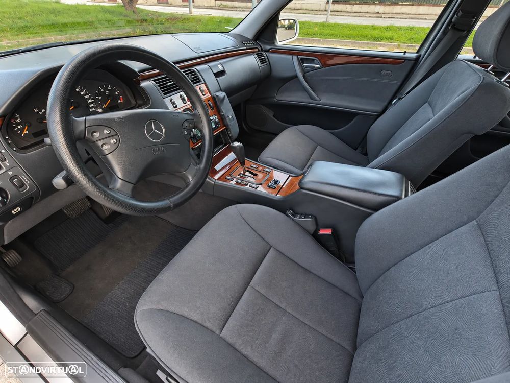 Mercedes-Benz E 270 - 7
