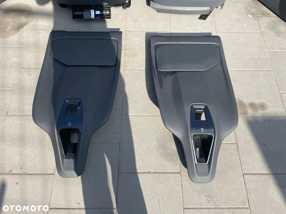 FOTELE TAPICERKA SPORT WENTYLOWANE ELEKTRYCZNE SKÓRA PERFORACJA BMW iX I20 - 10