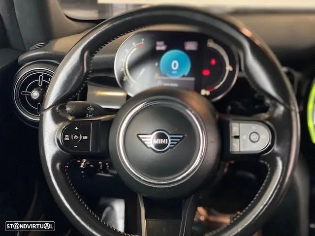 MINI Cabrio Cooper Auto - 13