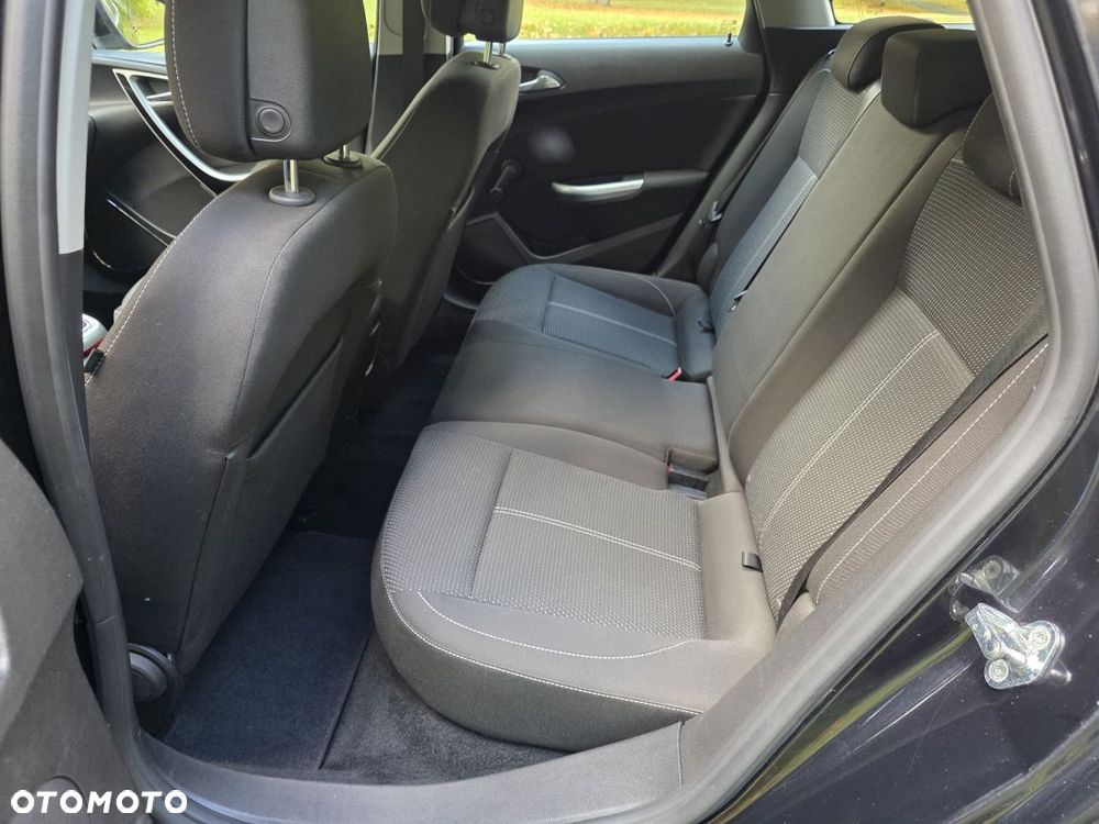Opel Astra 1.4 T Sport S&S - 8