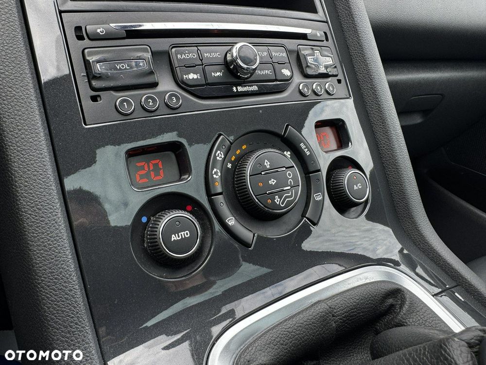 Peugeot 5008 HDI FAP 150 Premium - 19