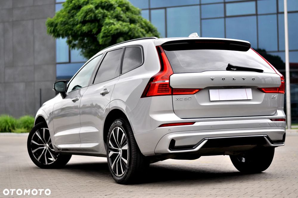 Volvo XC 60 B4 D Geartronic RDesign - 13