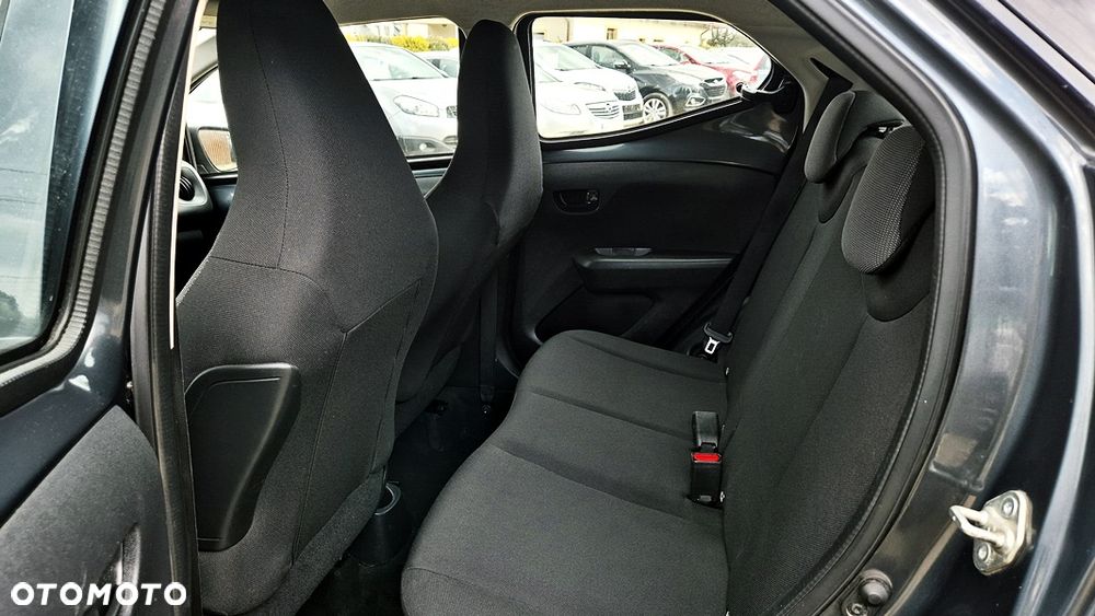 Toyota Aygo x-final - 33