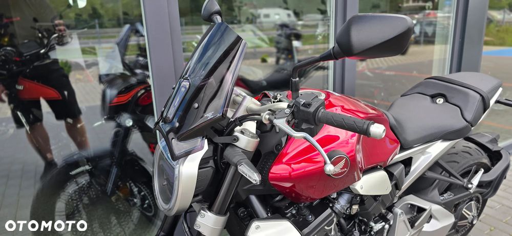 Honda CB - 32
