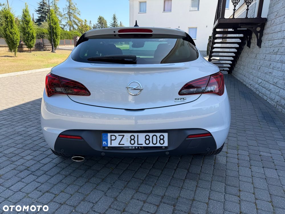 Opel Astra 1.4 Turbo - 10