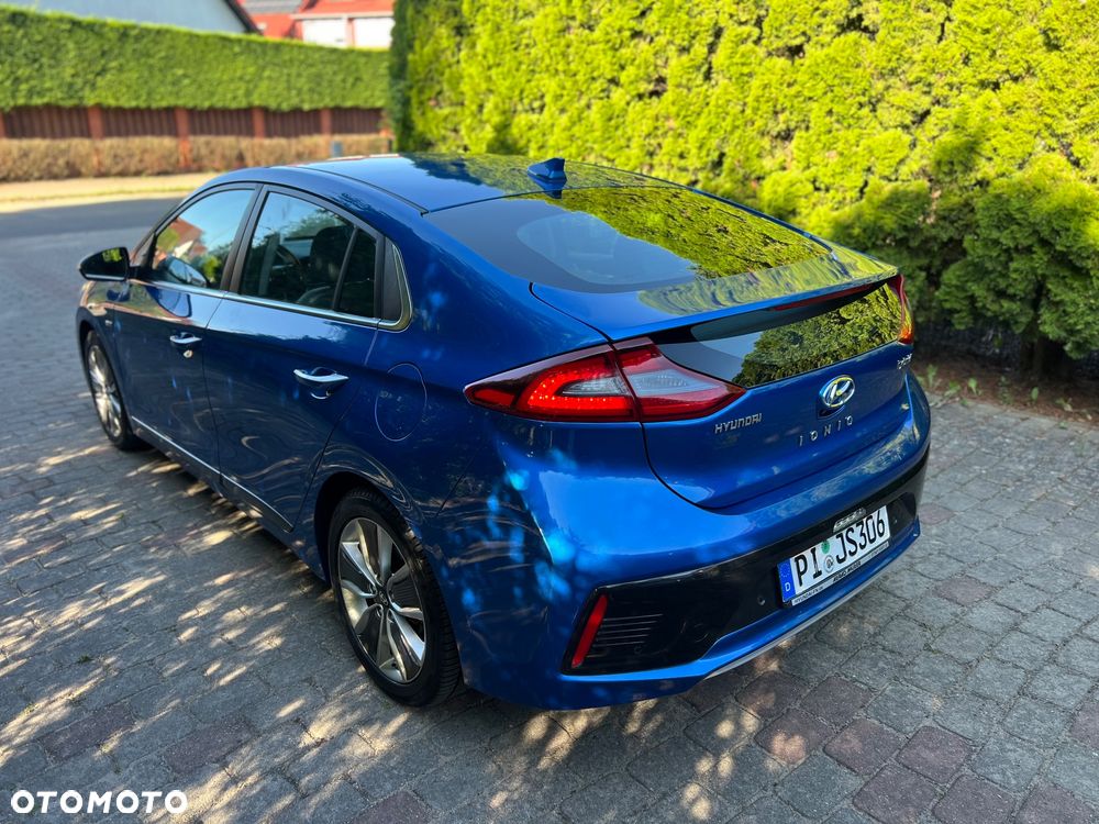Hyundai IONIQ Hybrid Premium - 17
