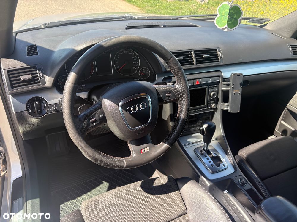 Audi A4 Avant 2.0 TDI Multitronic - 27