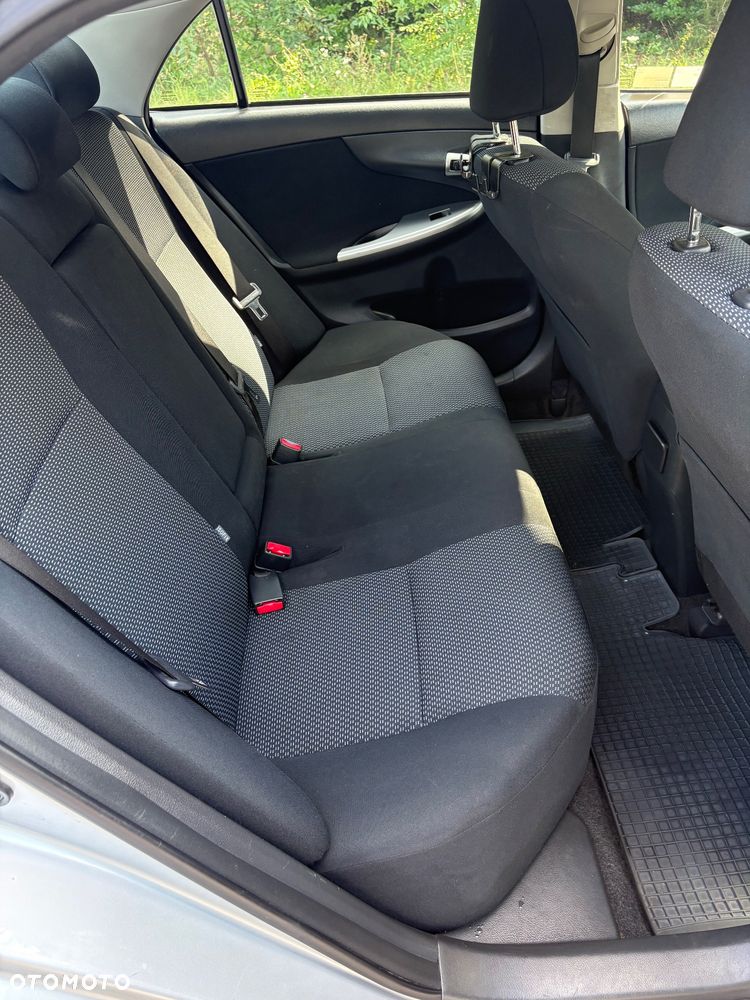 Toyota Corolla 1.4 D-4D Premium - 14