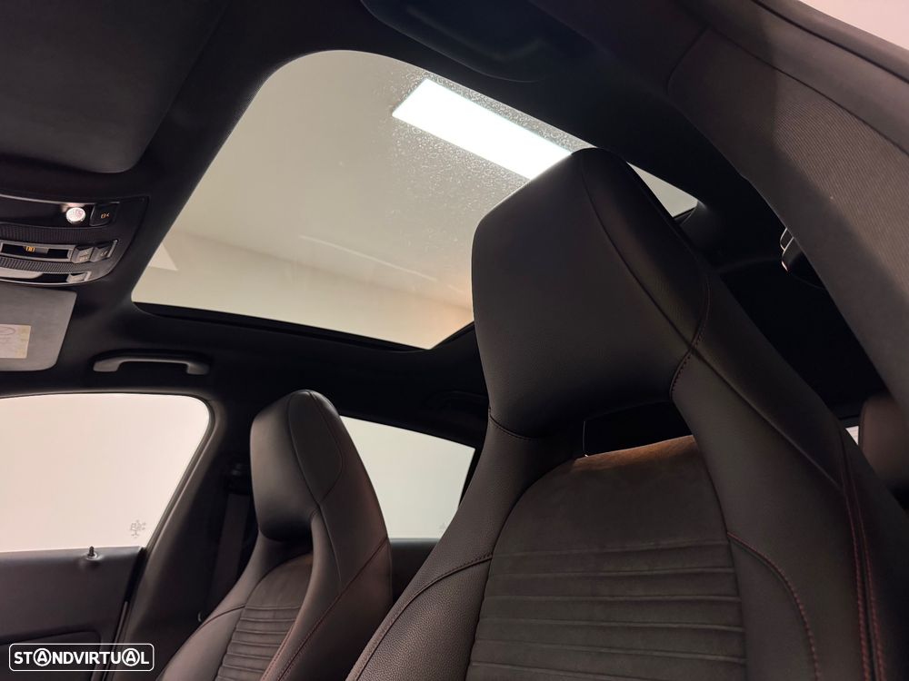Mercedes-Benz CLA 200 d Shooting Brake AMG Line - 22