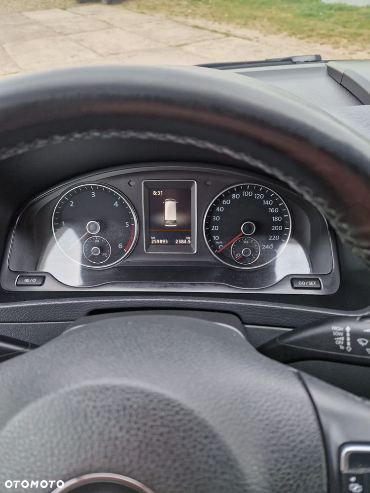 Volkswagen Multivan - 17