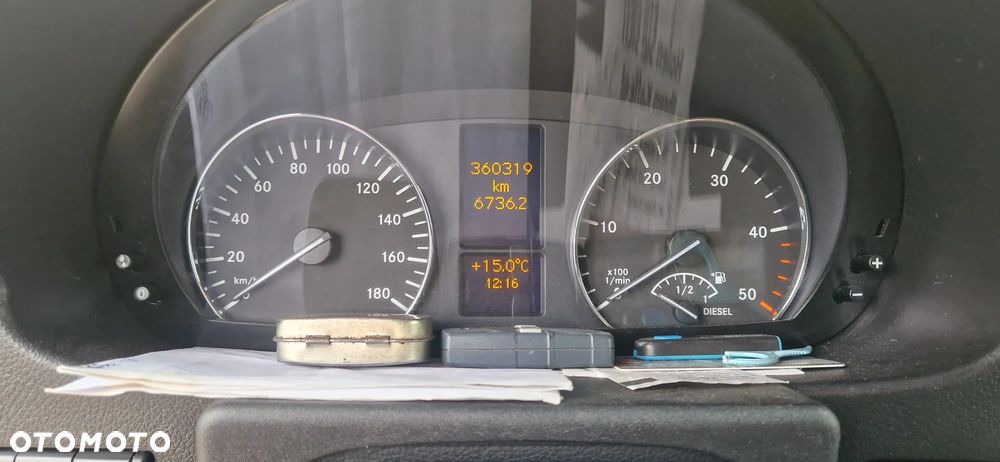Mercedes-Benz SPRINTER 319 - 16