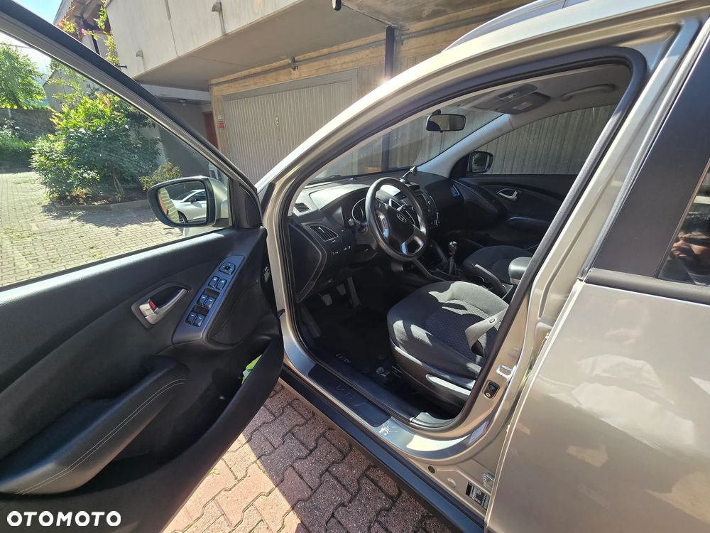 Hyundai ix35 2.0 CRDi Classic 2WD - 24