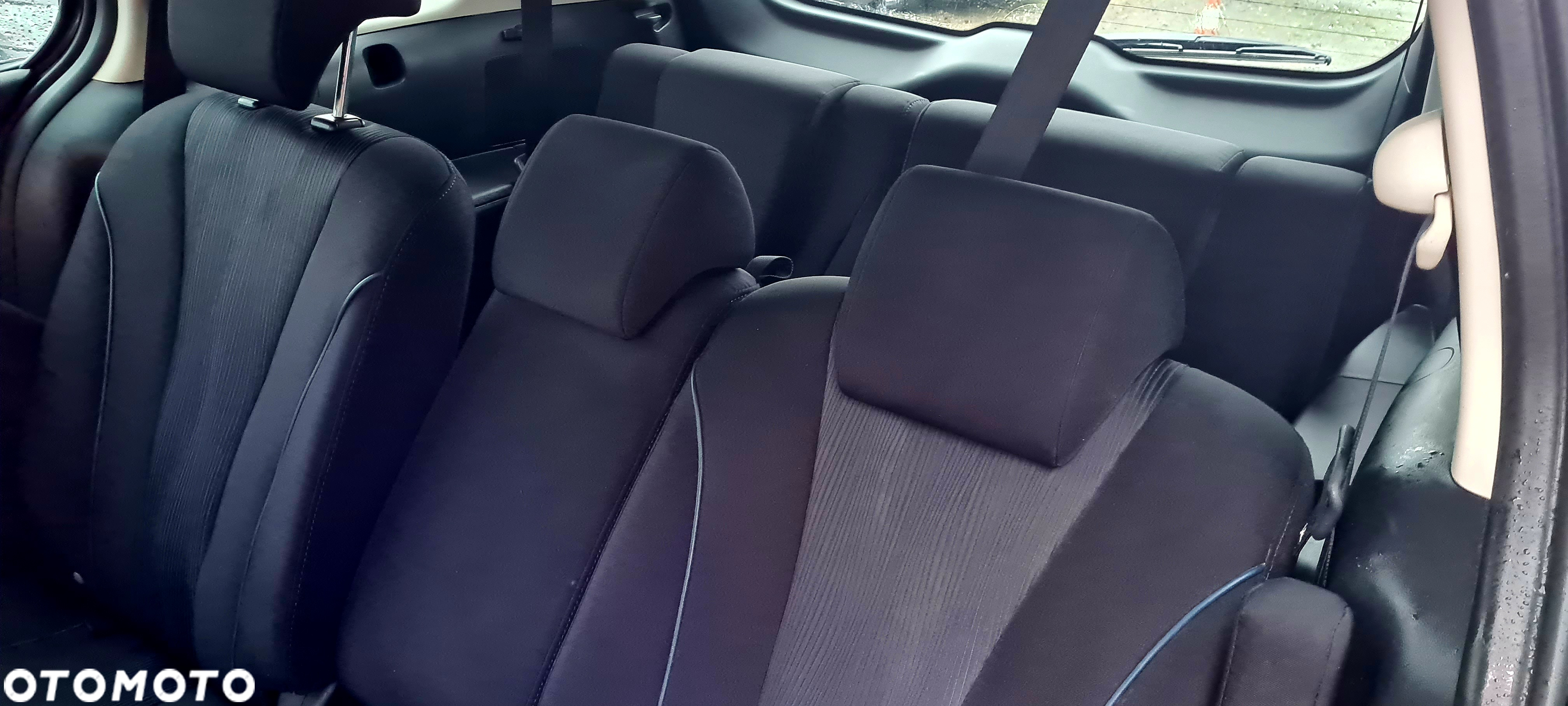 Mazda 5 1.6 CD Exclusive + - 17