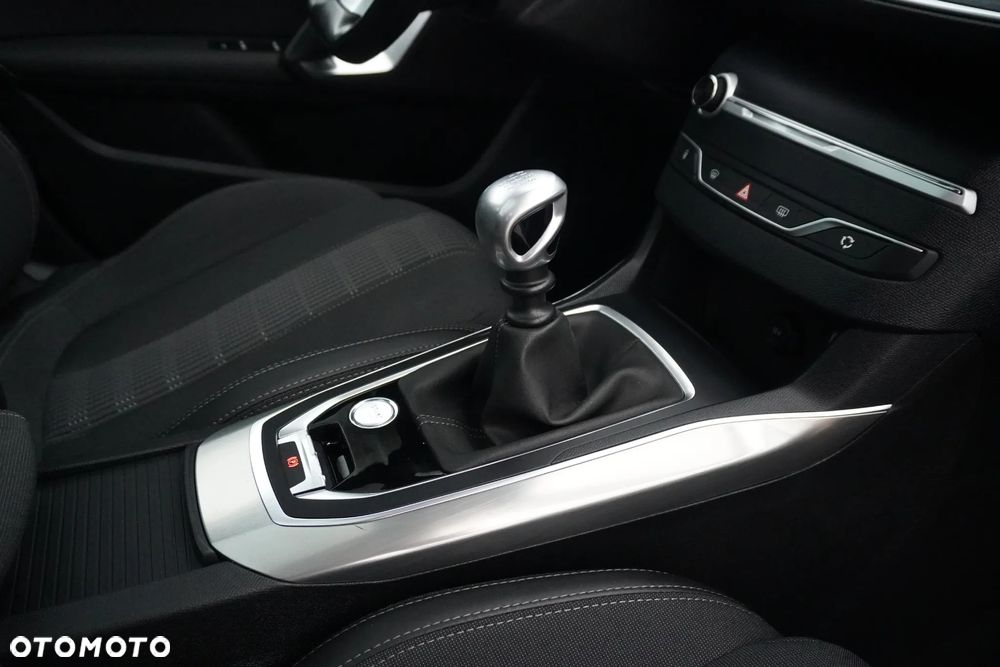 Peugeot 308 PureTech 130 Stop & Start Allure - 24