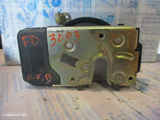 Fecho 90507060 OPEL VECTRA B 1998 1.6I 16V 100CV 4P CINZA FD 3 PINOS - 5