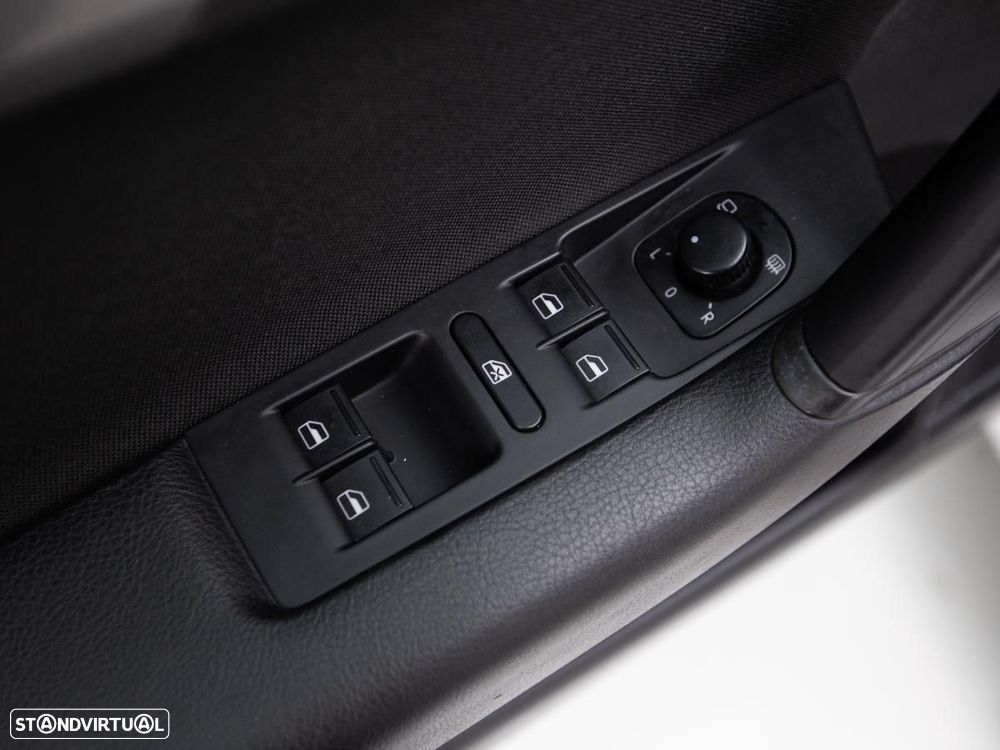 VW Passat Variant - 11