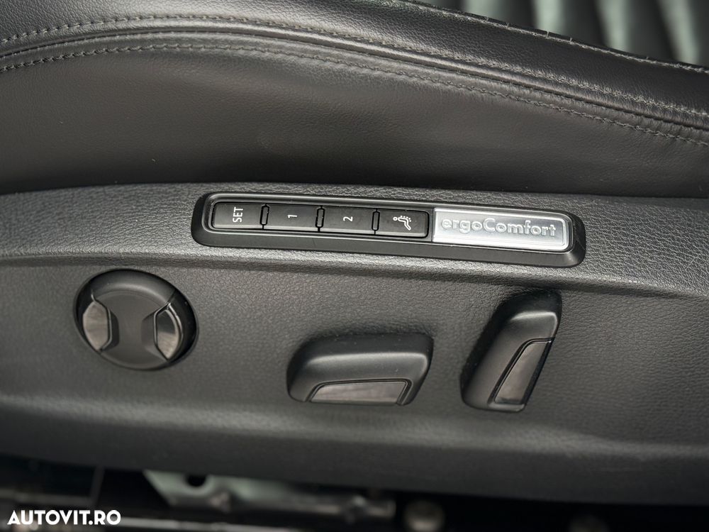 Volkswagen Passat Alltrack 2.0 TDI SCR 4Motion DSG (BMT) - 29