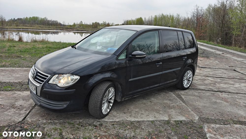 Volkswagen Touran 1.9 TDI DPF Conceptline - 2