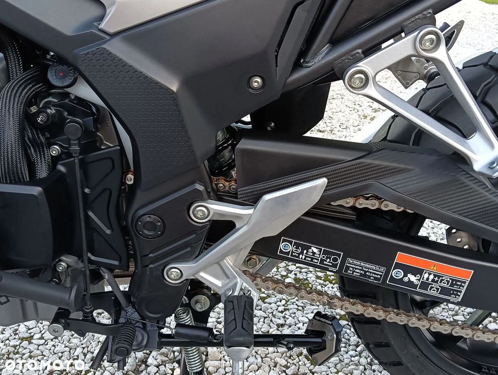 Honda CB - 32
