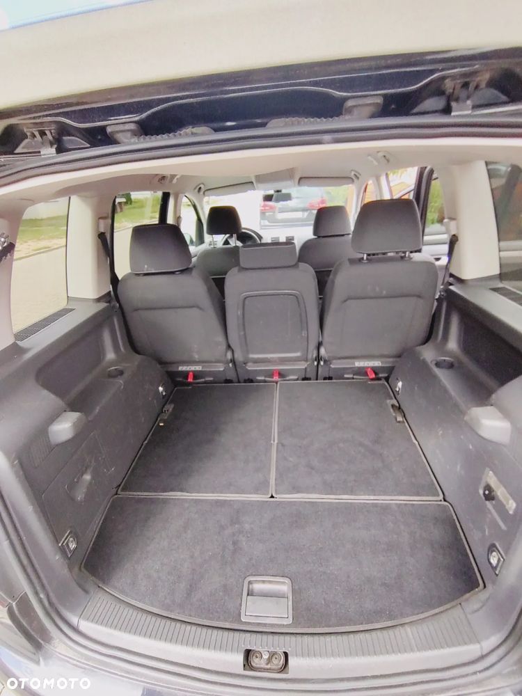 Volkswagen Touran 1.6 Trendline - 12