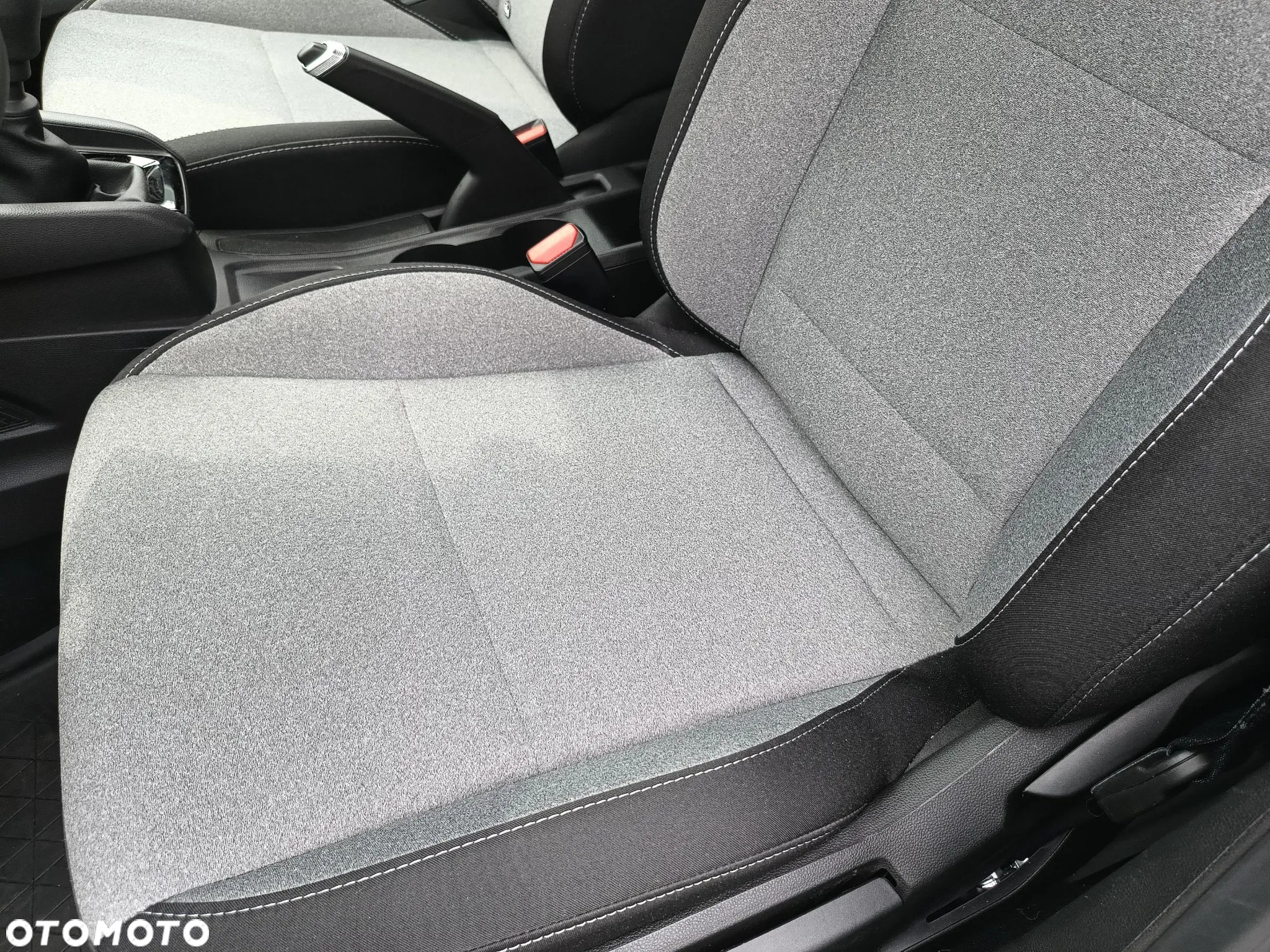 Renault Clio 1.0 TCe Evolution - 12