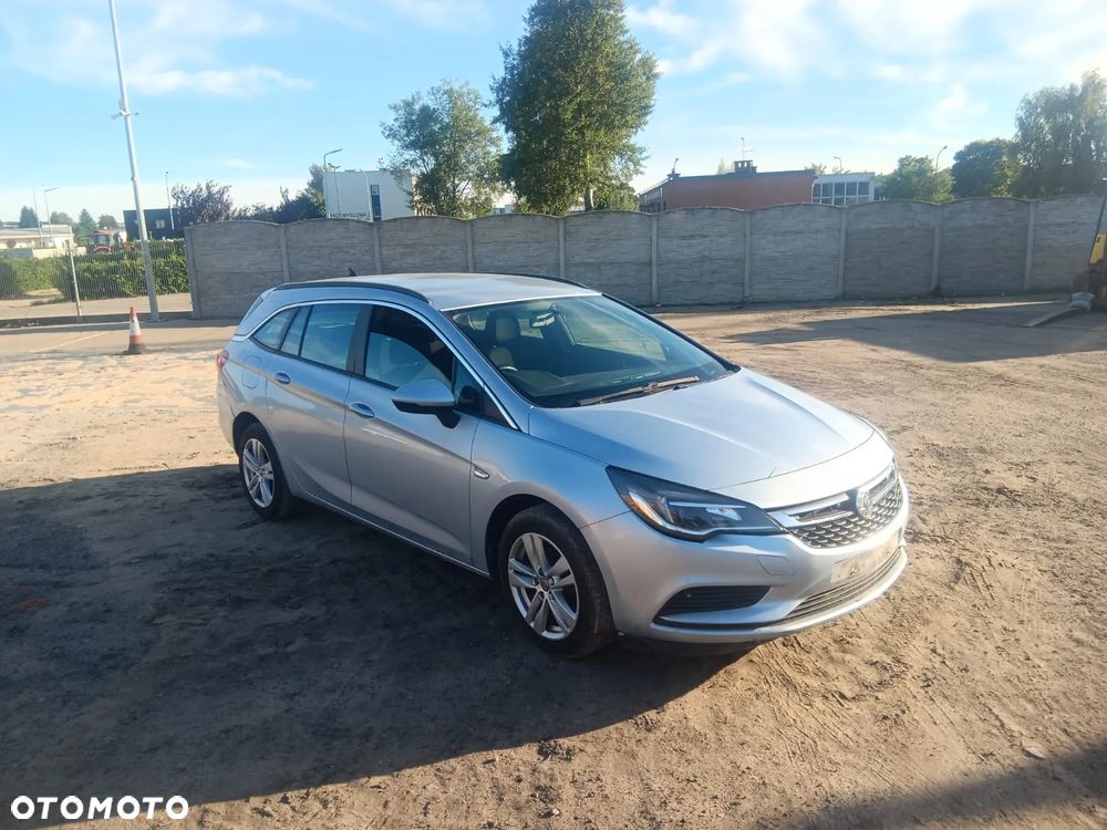 Opel Astra - 2