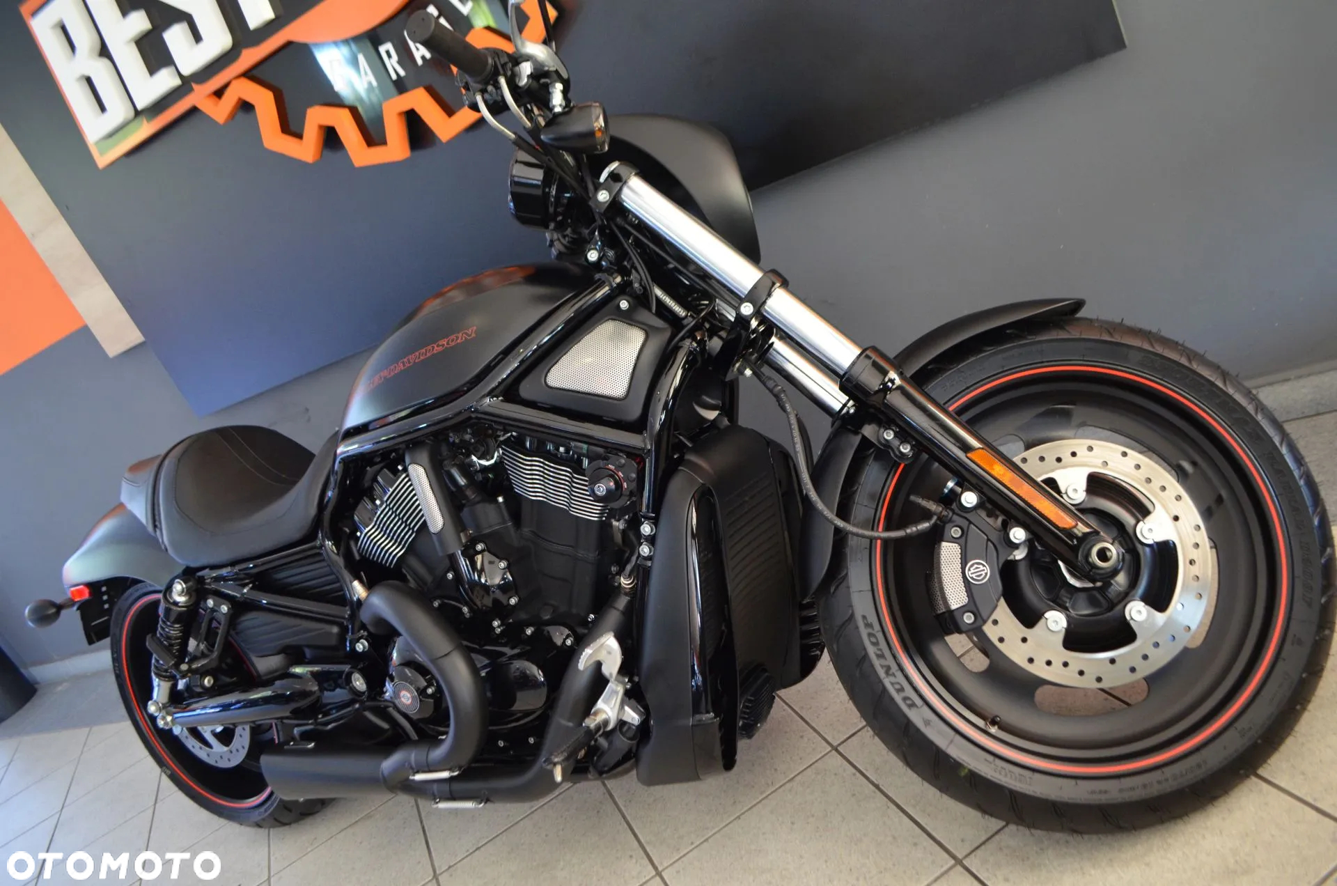 Harley-Davidson V-Rod Night Rod - 4