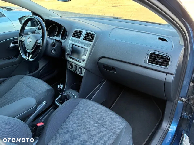 Volkswagen Polo 1.2 TSI BMT Highline - 27