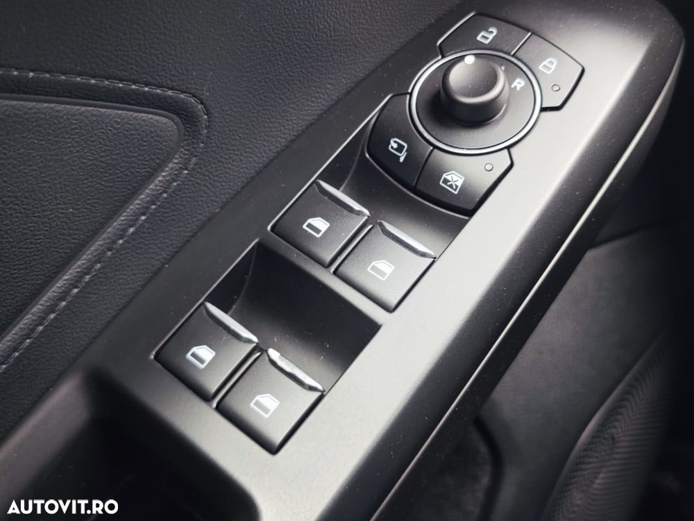 Ford Focus 1.0 EcoBoost Connected - 27