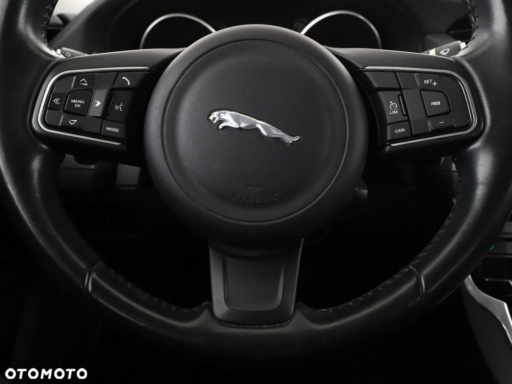 Jaguar XF E-Performance Prestige - 22