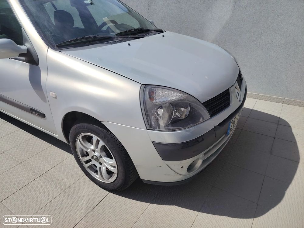 Renault Clio 1.2 16V Dynamique - 9