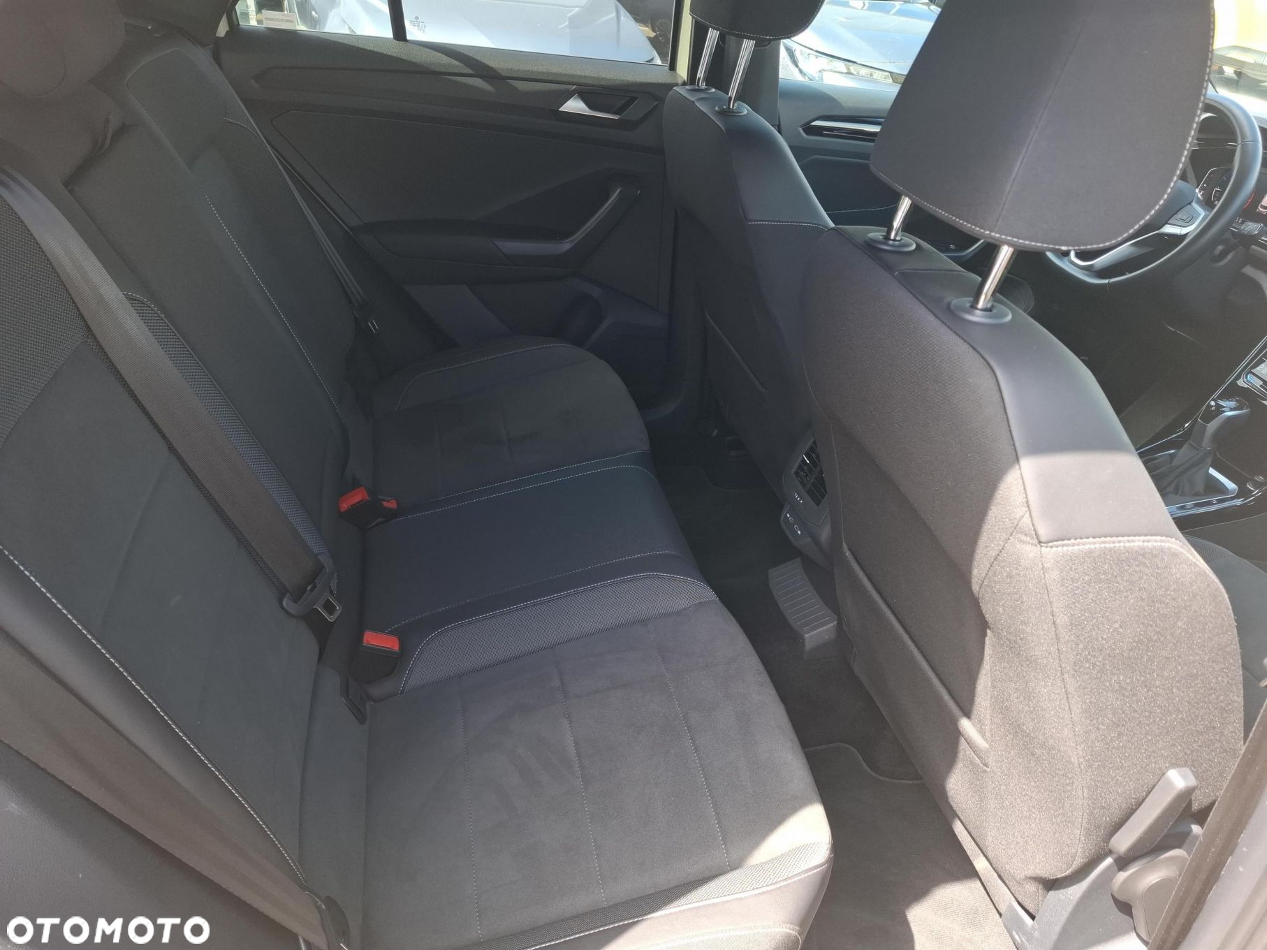 Volkswagen T-Roc 1.5 TSI Style DSG - 12