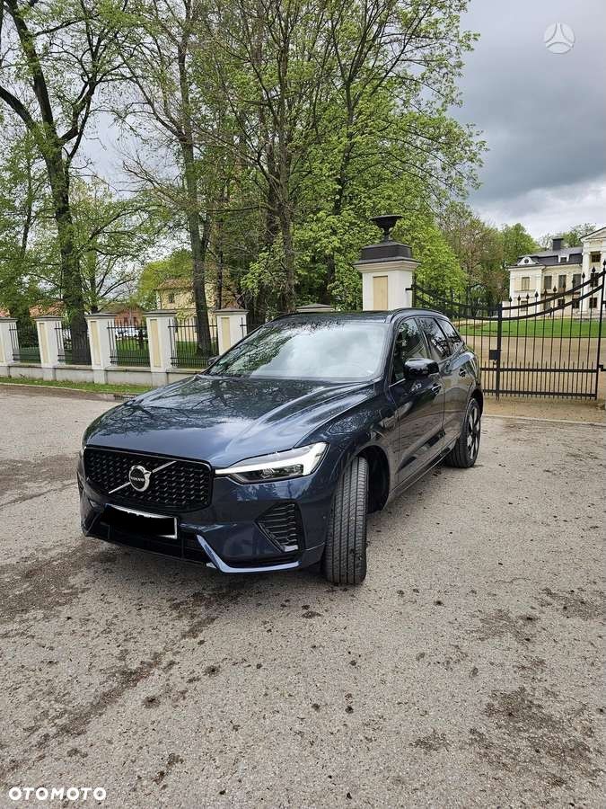 Volvo XC 60 T8 AWD Ultra Black Edition Signature - 1