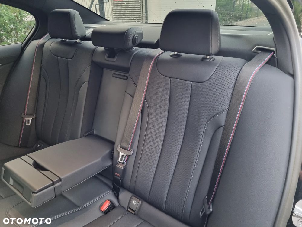 BMW Seria 5 520d xDrive MHEV M Sport sport - 16