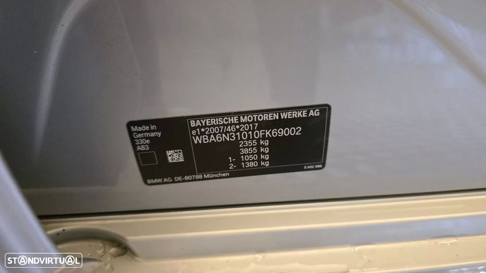 BMW 330 e Touring Corporate Edition Auto - 47